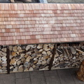 Beispiel Dach mit 30cm-Lärchenschindeln